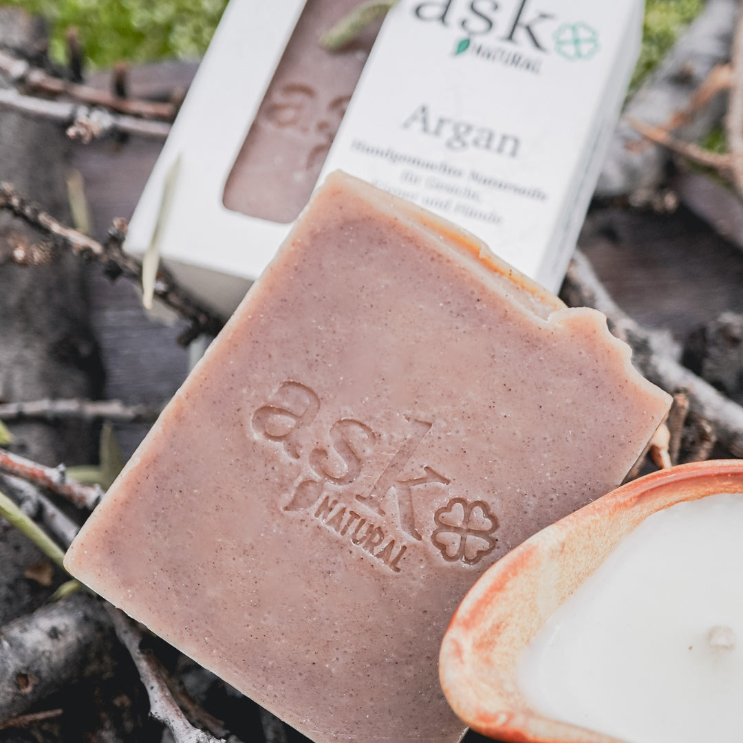 Argan Naturseife vor Verpackung – handgemachte Olivenölseife für reife und trockene Haut.