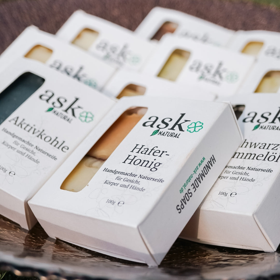 Hafer-Honig Seife in Verpackung – handgemachte Naturseife aus kleinen Chargen.