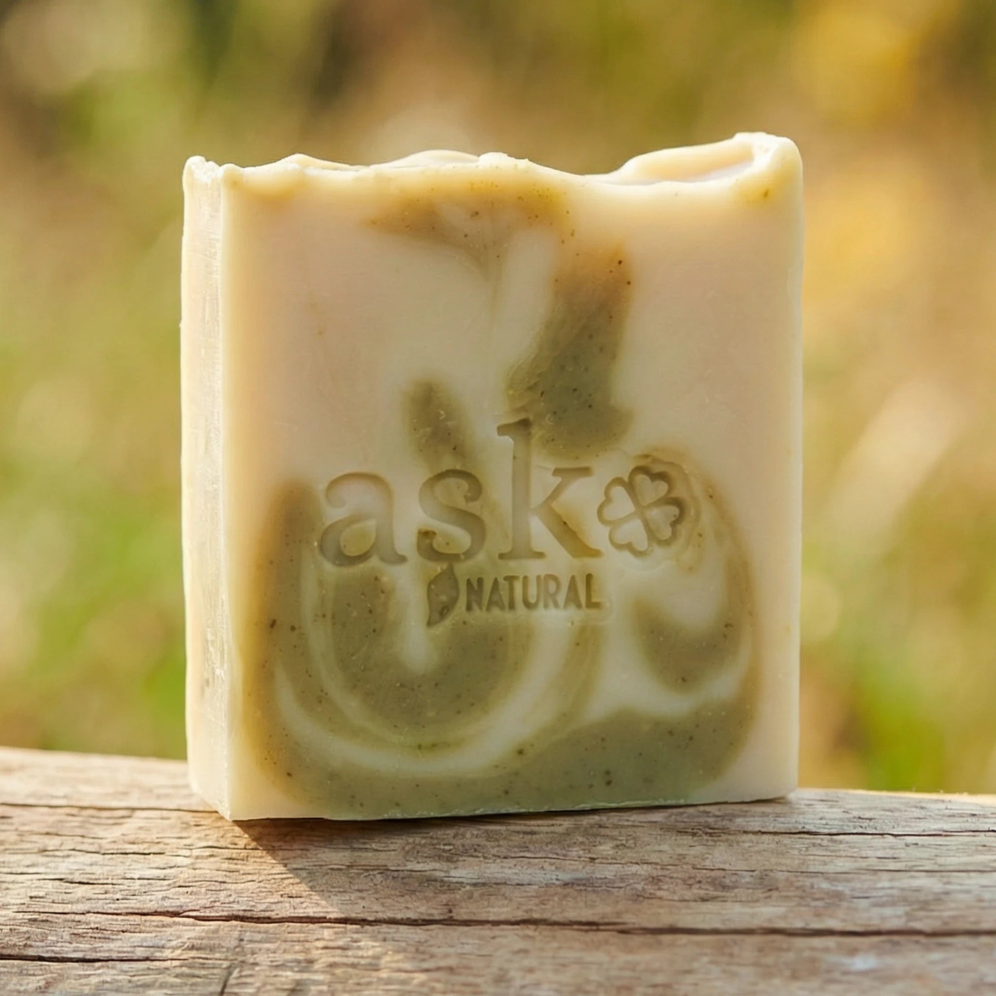 Handgemachte Aloe Vera Seife von ASK Natural, nachhaltig, vegan und palmölfrei hergestellt.