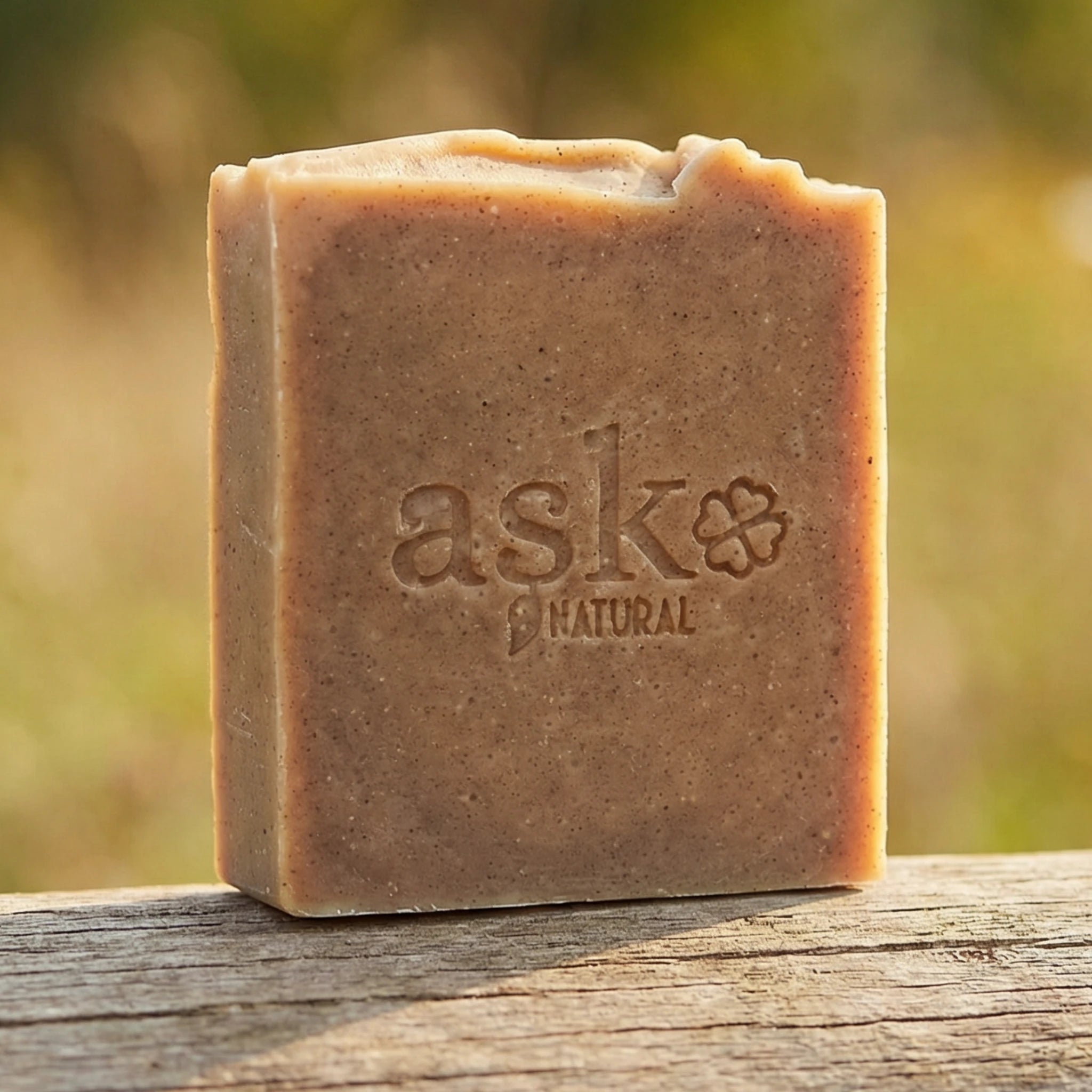 Handgemachte Arganöl Seife von ASK Natural, nachhaltig, vegan und palmölfrei hergestellt.