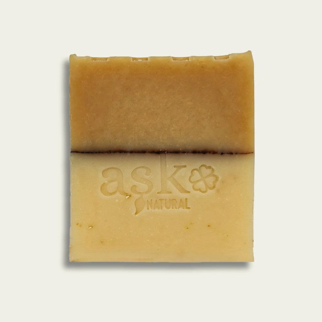 Hafer-Honig Naturseife von ASK Natural – handgemachte Naturseife mit Hafer und Honig. Sanfte und beruhigende Reinigung für trockene und empfindliche Haut.