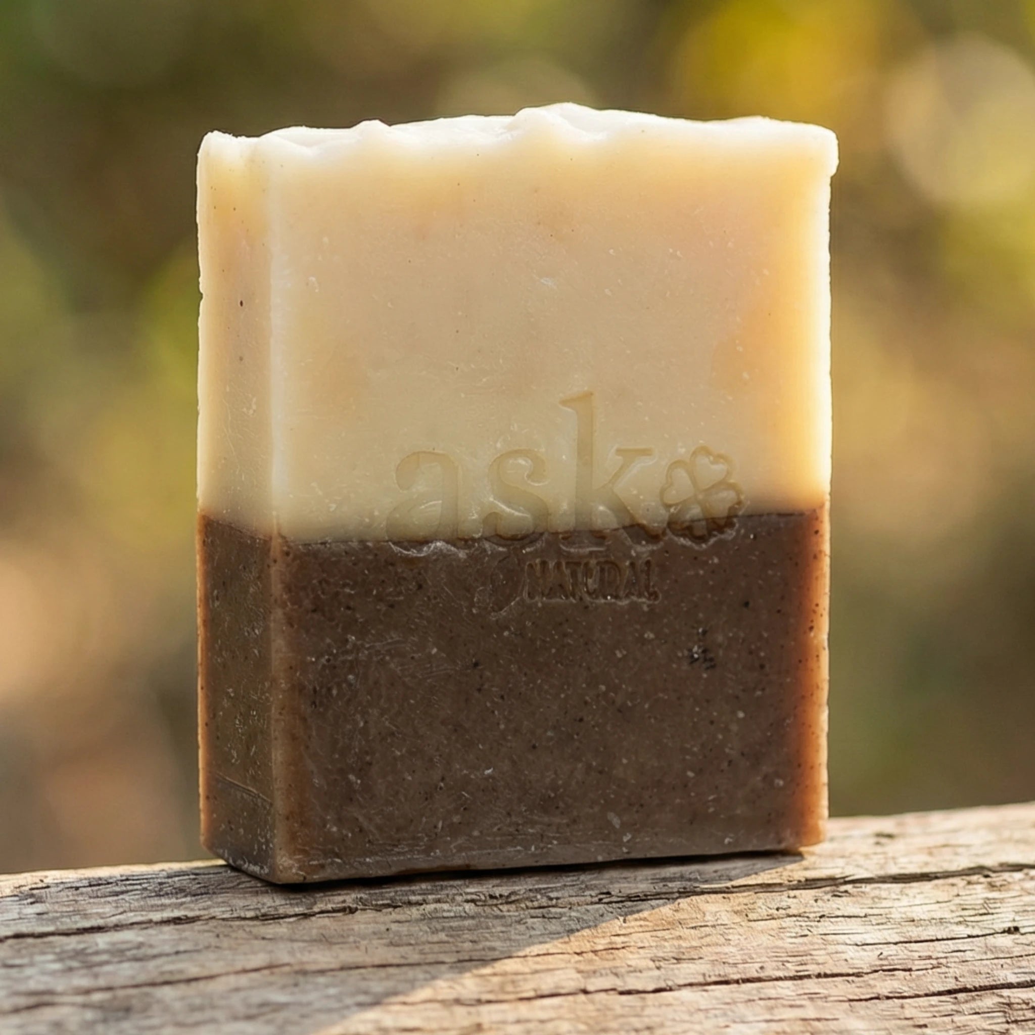 Handgemachte Zimt Orange Seife von ASK Natural, nachhaltig, vegan und palmölfrei hergestellt.